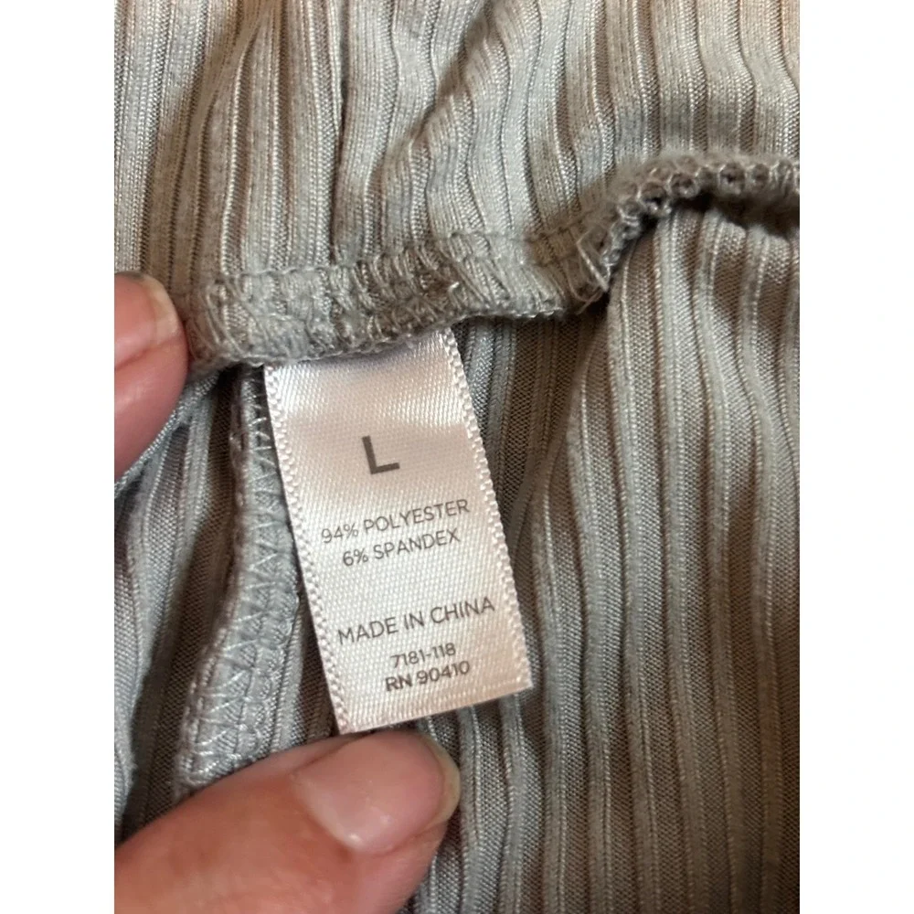 Danskin Lounge Set L Grey Ribbed Short Sleeve Top and Pants Athleisure Co-ord